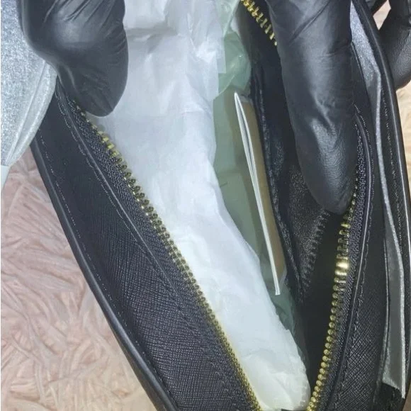 Michael Kors Crossbody | Black  | NWT | - Picture 5 of 6